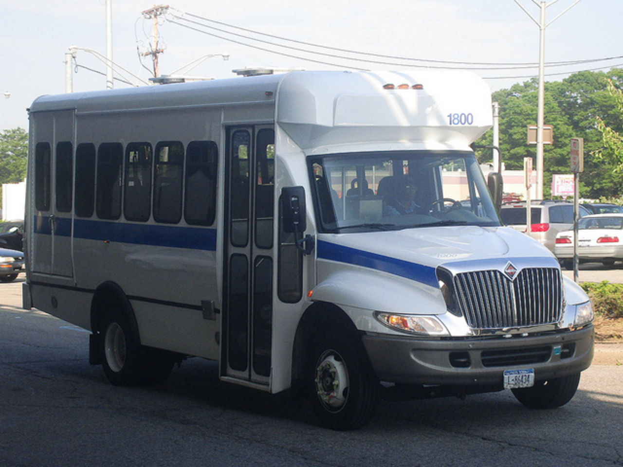 MTA Long Island Bus Coach and Equipment/International 3200 #1800 ...