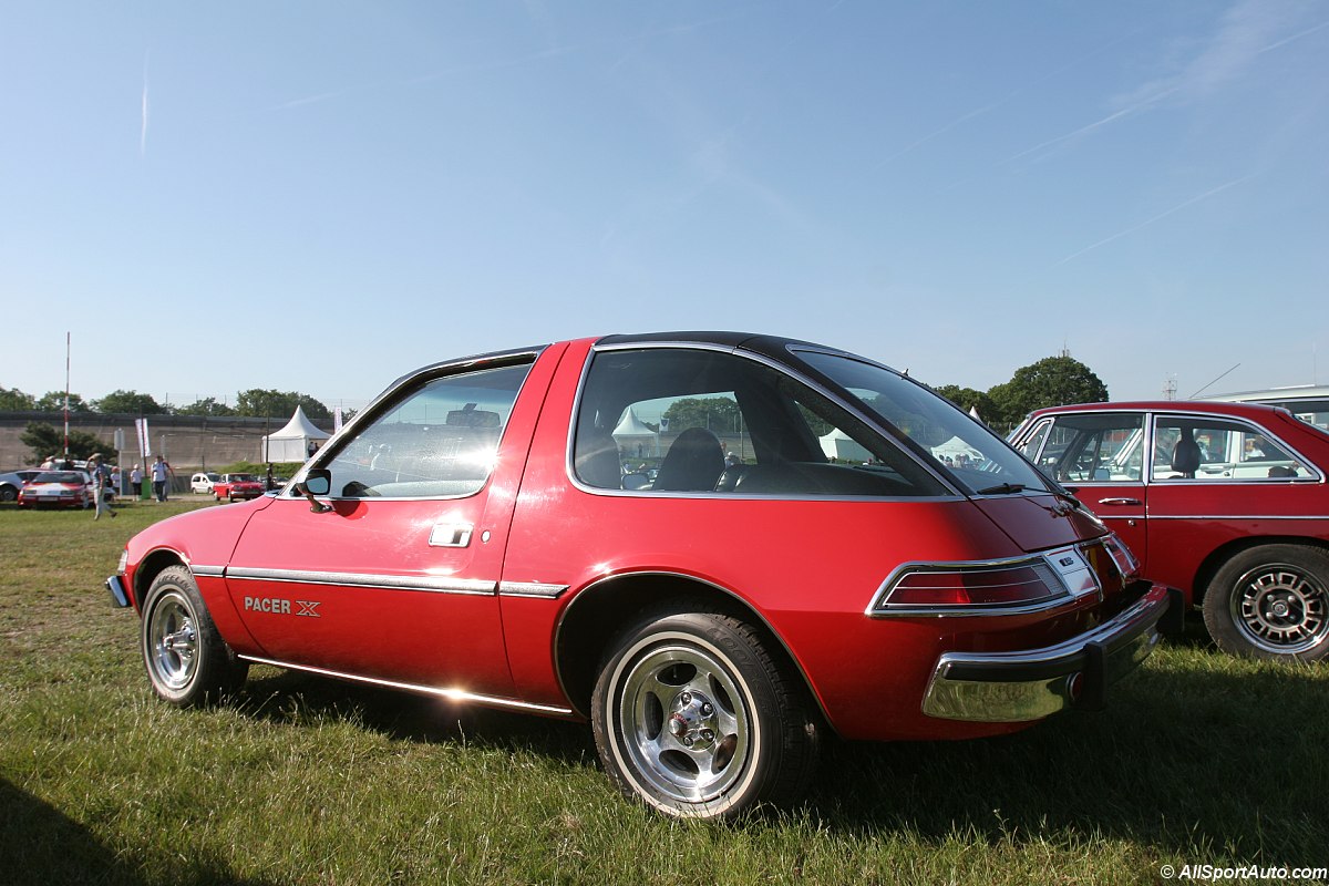 Pacer. AMC Pacer 1975. AMC Gremlin и AMC Pacer. AMC Pacer x. AMC Gremlin AMC Pacer ведра.