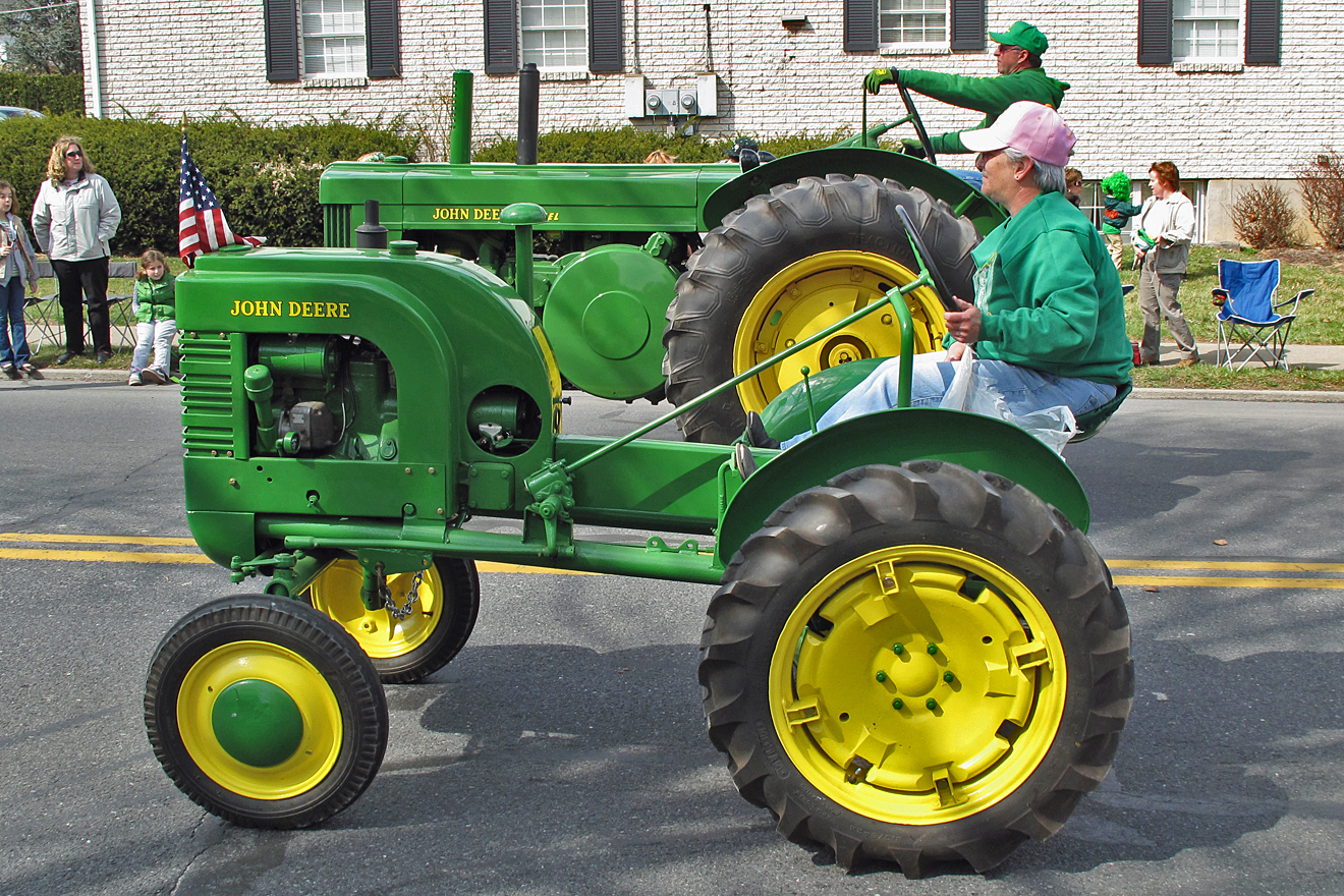 Pair of John Deere Tractors | Flickr - Photo Sharing!