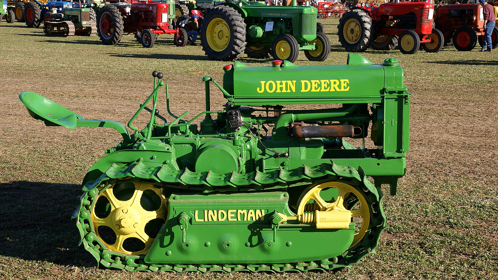 1945 John Deere Lindeman Crawler. | Flickr - Photo Sharing!
