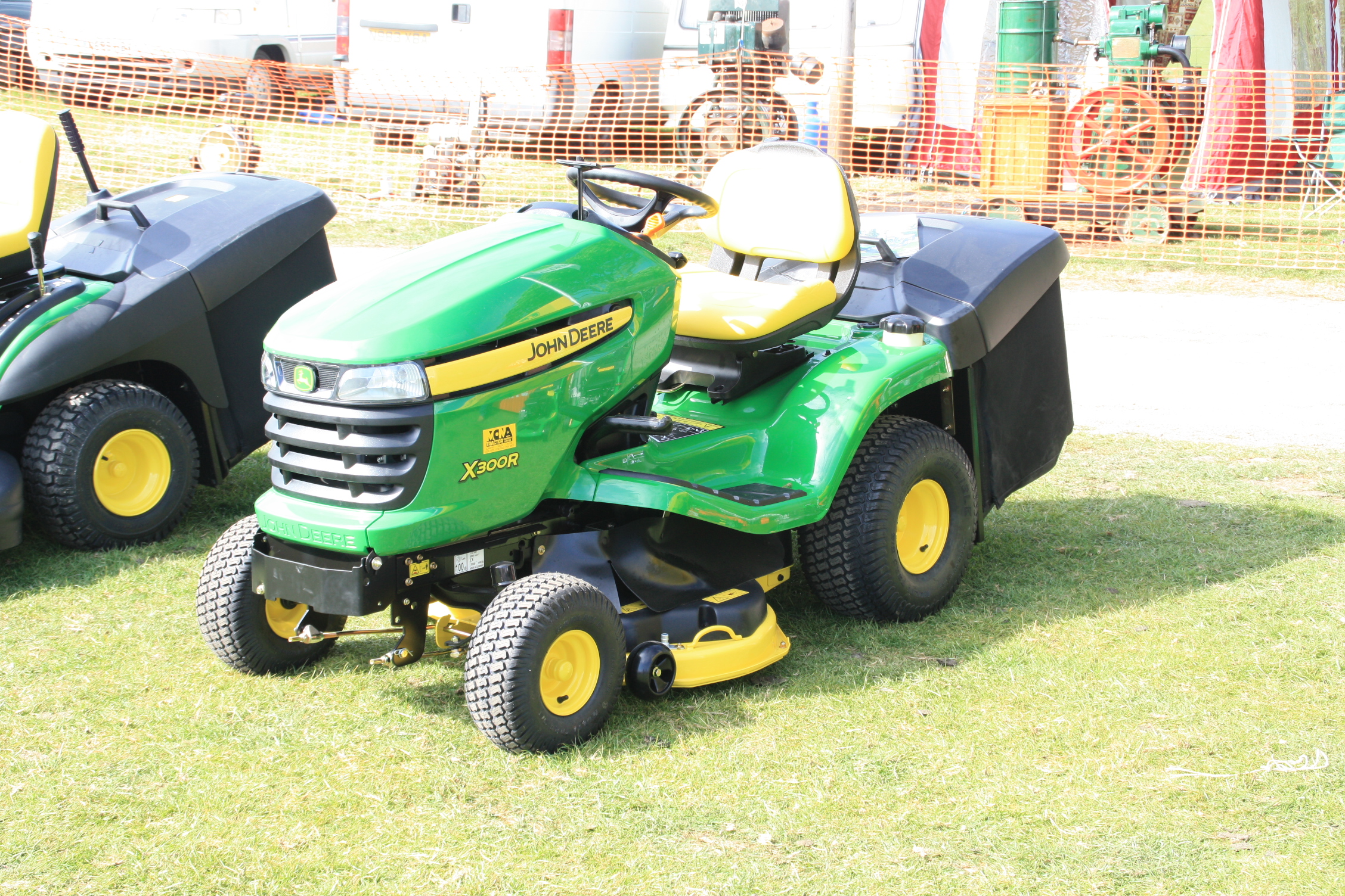 List of John Deere grounds care - Tractor & Construction Plant ...