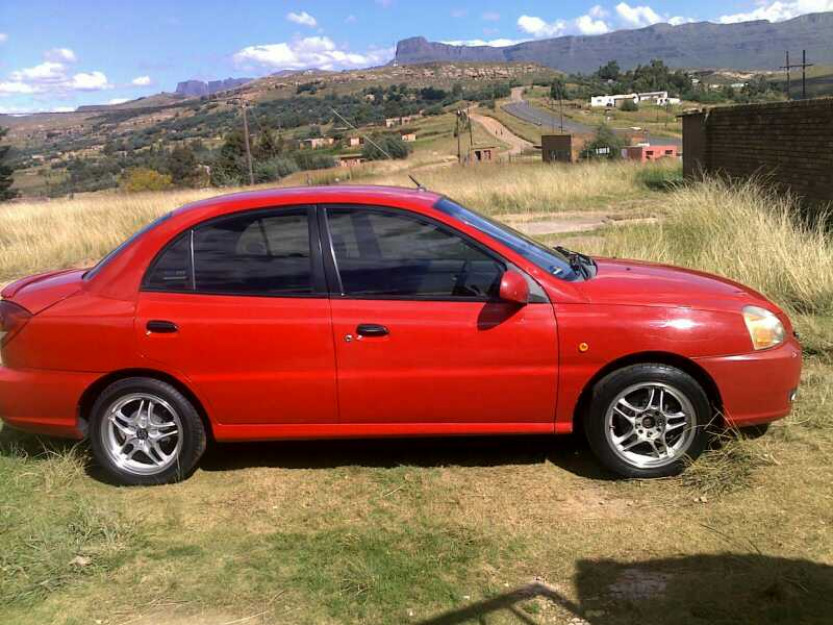 Pictures of Kia Rio RS, 1.3 Injector, 2004 Model. Excellent ...