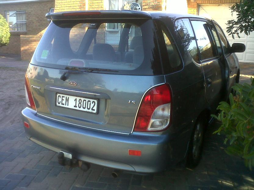 BARGAIN* KIA carens LS 2002 7 seater on sale - Cape Town - Cars