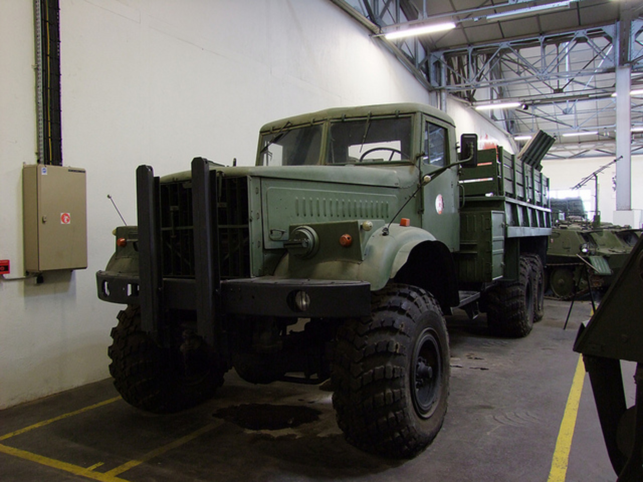KrAZ 255 L: Photo gallery, complete information about model ...
