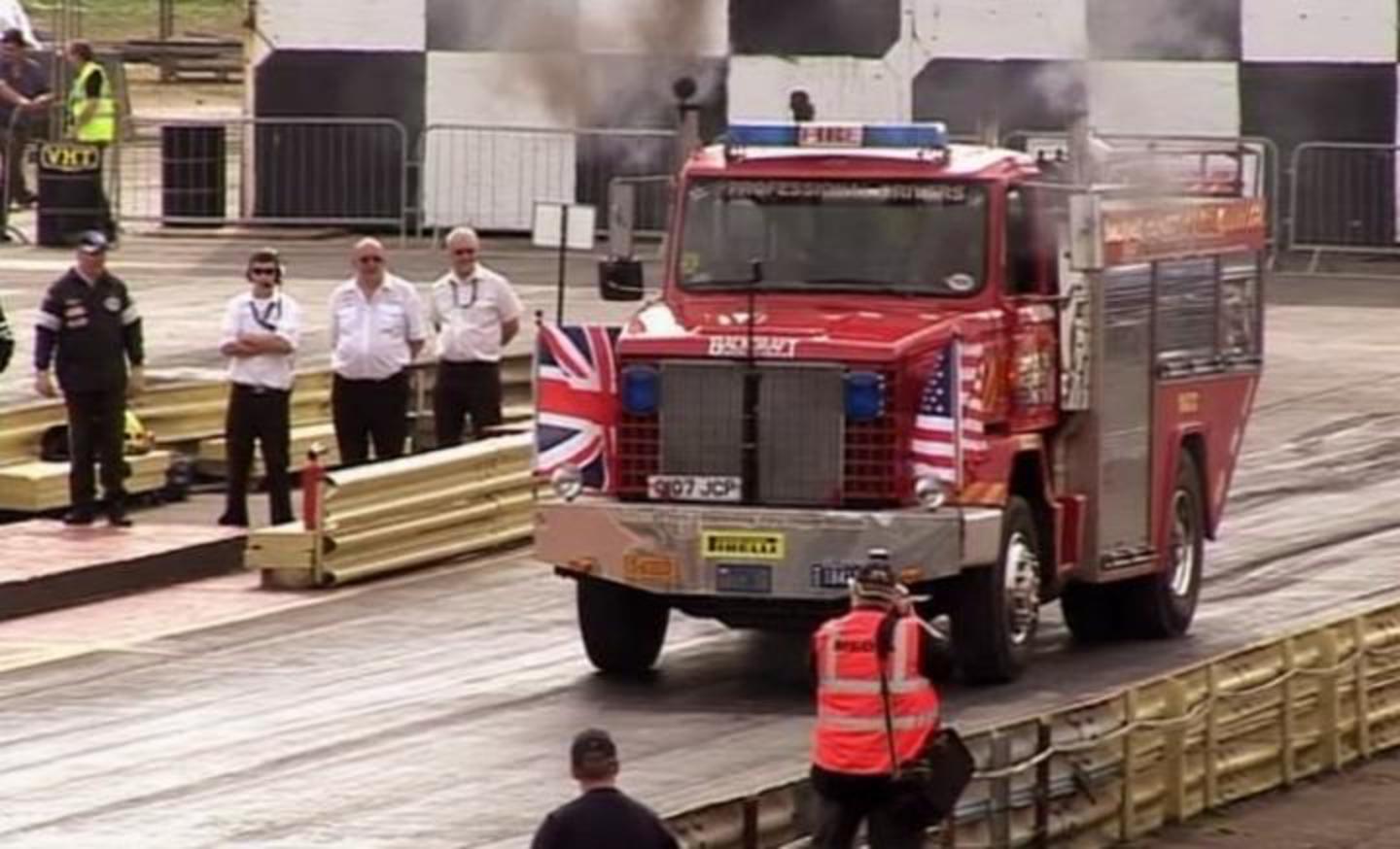 IMCDb.org: Leyland Landtrain wheelie stunt 'fire engine' in ...