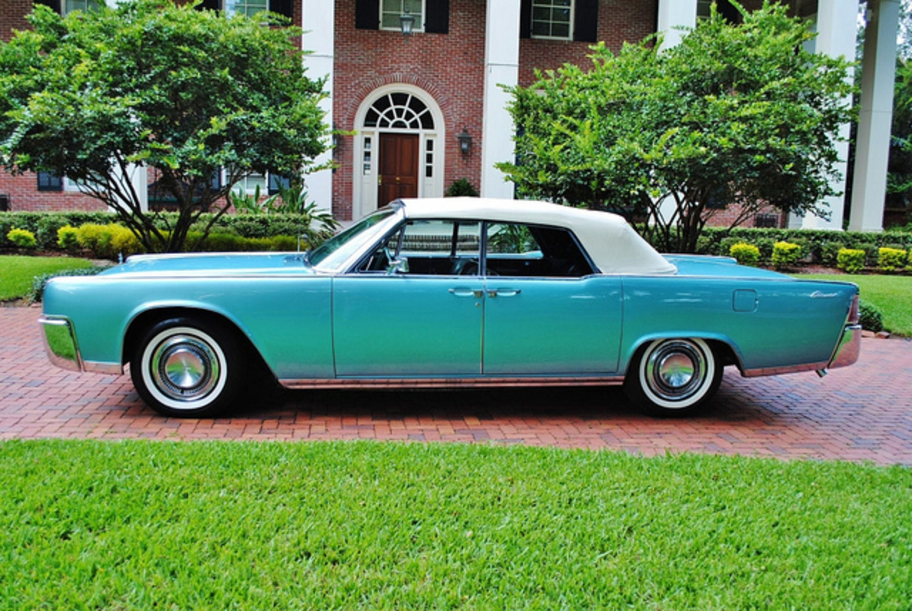 Lincoln Continental 1966 Convertible