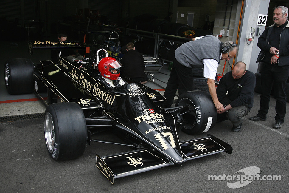 17 Nico Bindels (L) Lotus 87B, Martin Stretton Racing (1981-82 ...
