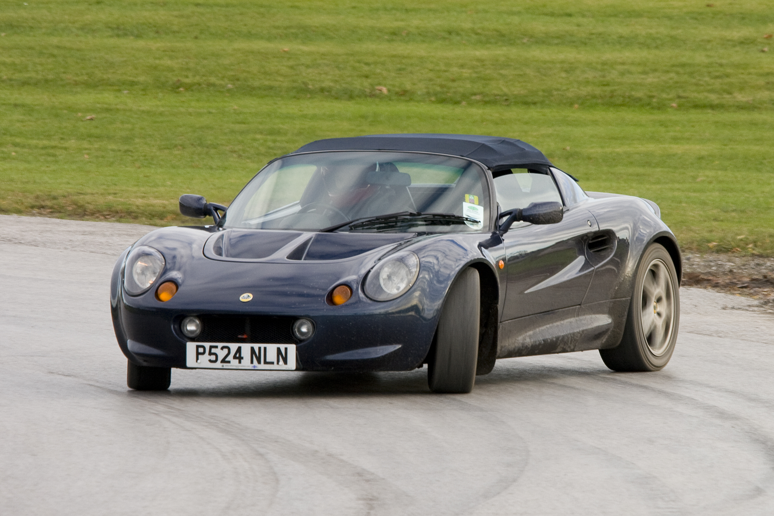 Lotus Elise - Drifting, Oulton Park | Flickr - Photo Sharing!
