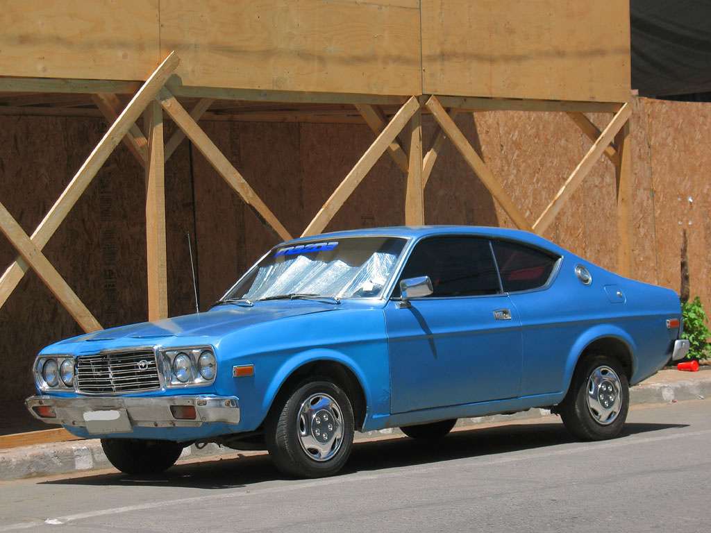 File:Mazda 929 Hardtop Coupe 1977.jpg - Wikimedia Commons