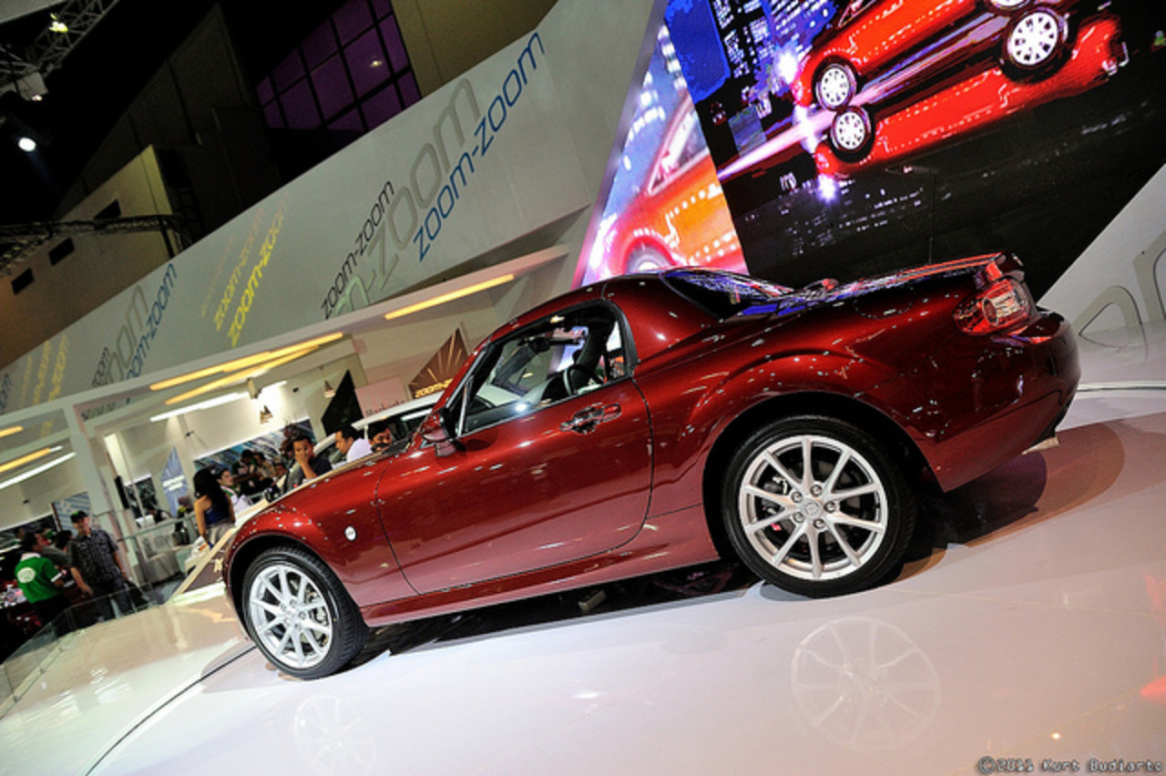 Mazda MX-5 Miata convertible with the top up. | Flickr - Photo ...