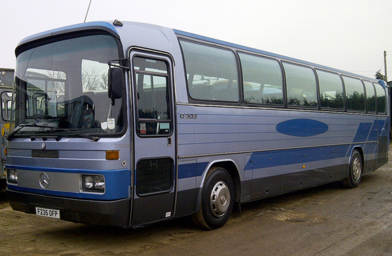 Mercedes Benz o303