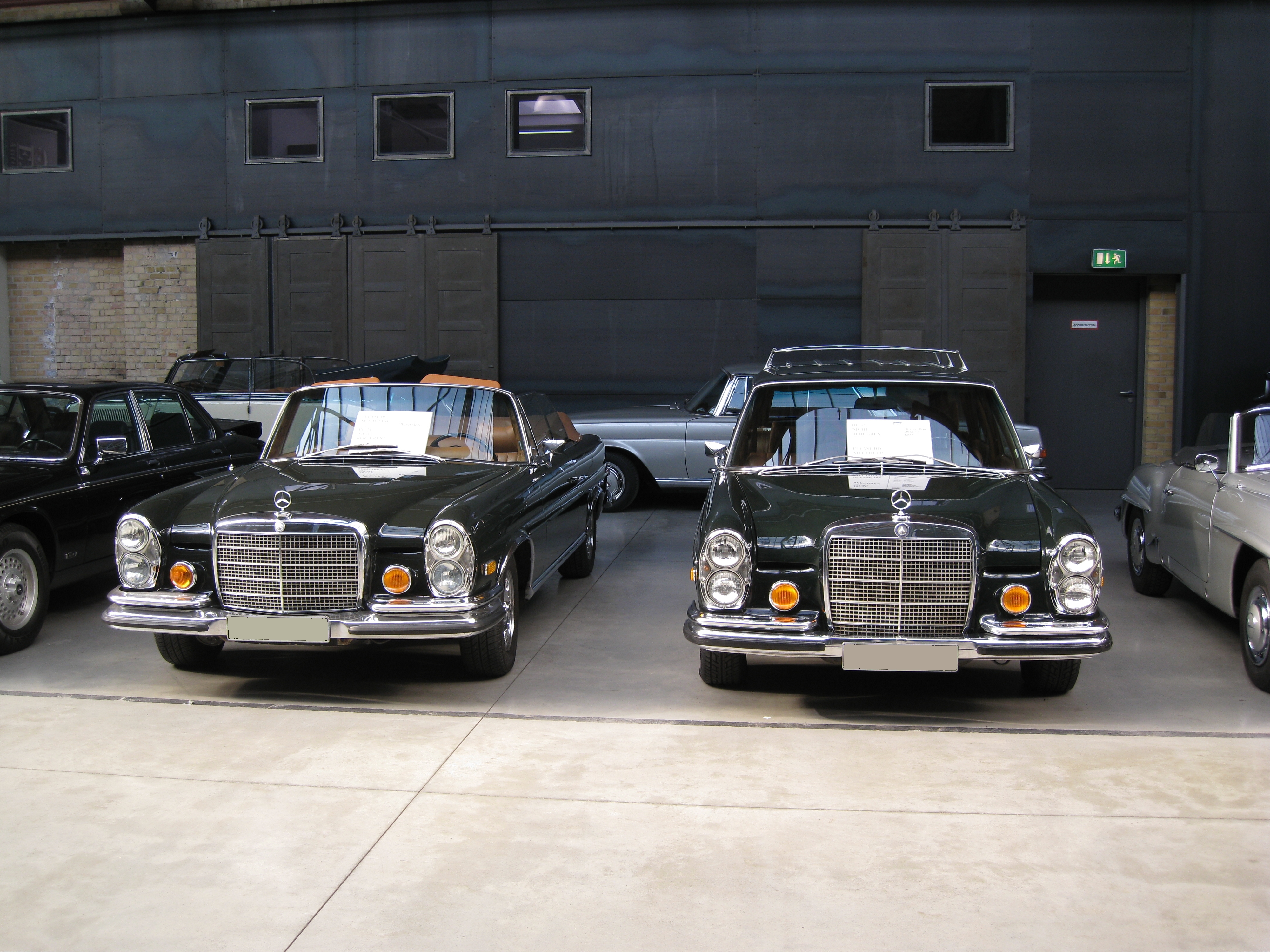 Mercedes-Benz 280 SE 3.5 Cabriolet (1971) & 280 SE 4.5 Customised ...