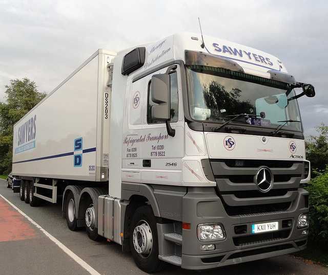 Mercedes Actros 2546