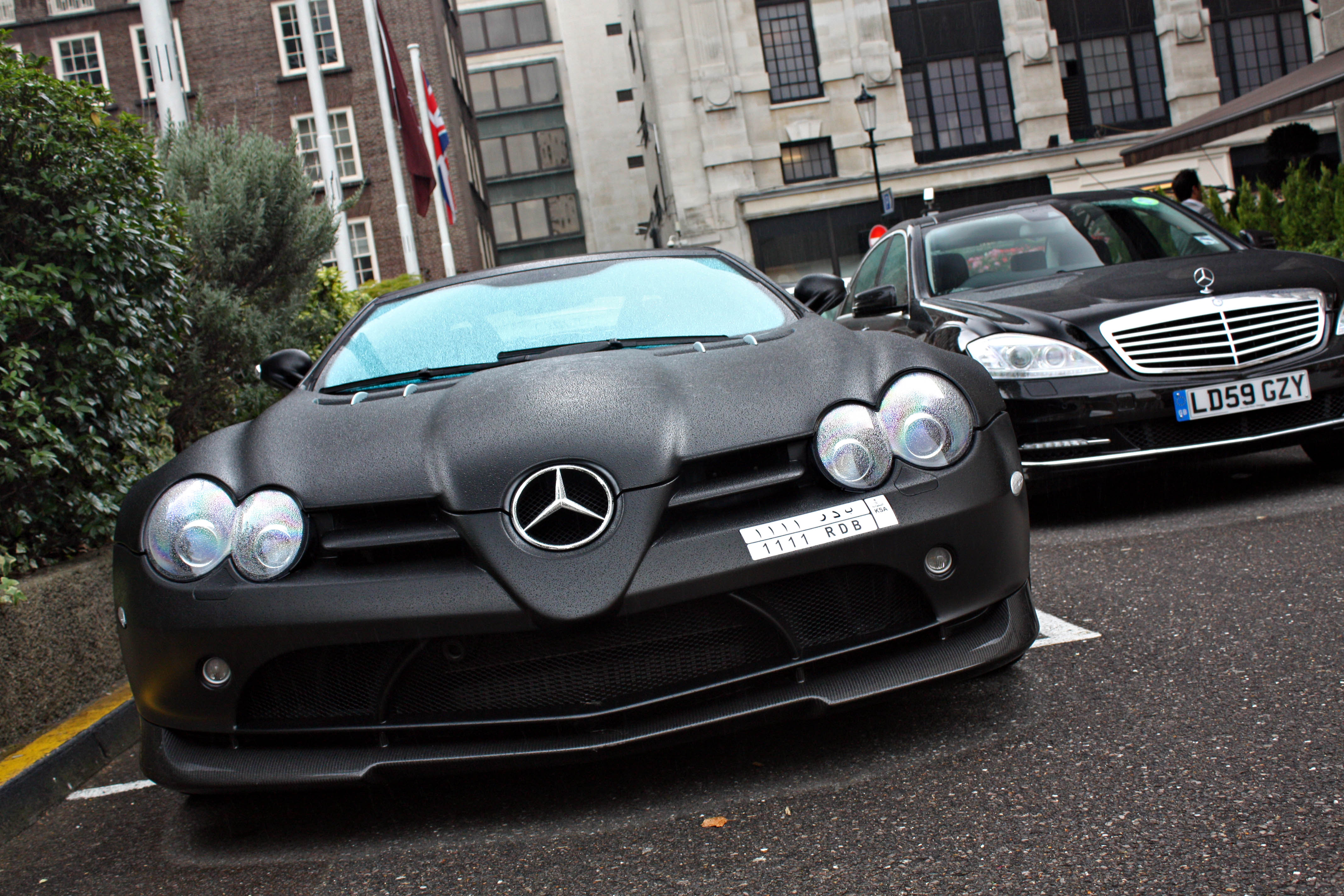 Mercedes SLR 722s Black