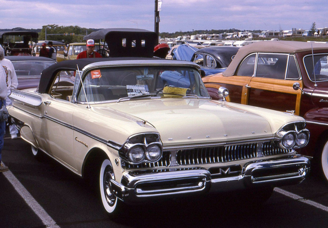 Mercury Cruiser 1957