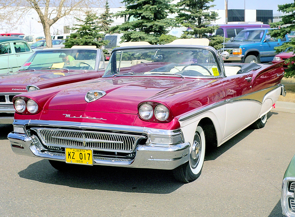 Orphan of the Day, 02-07, 1958 Meteor Rideau 500