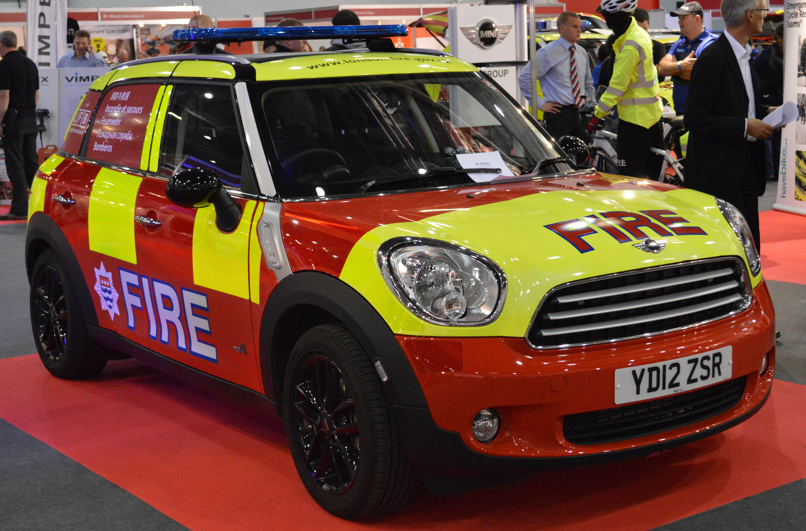 London Fire Brigade / BMW Mini Cooper D / Small Fire Vehicle ...