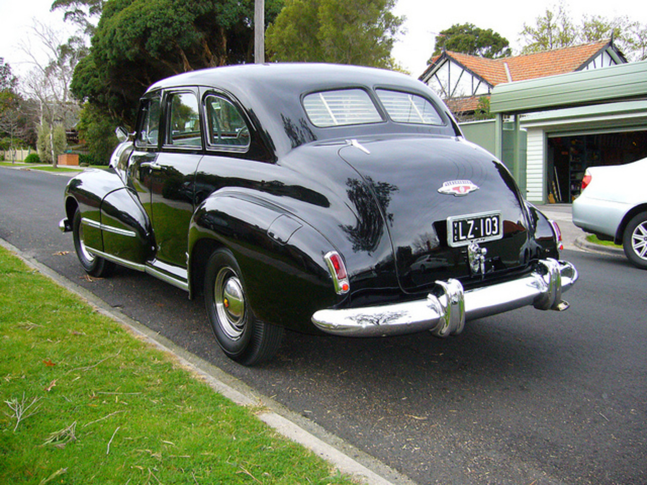 Flickr: The Oldsmobile Australia Pool