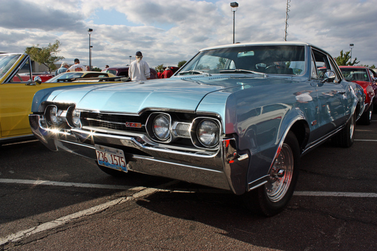 1967 Oldsmobile Cutlass Supreme 442 Sport Coupe (2 of 8) | Flickr ...