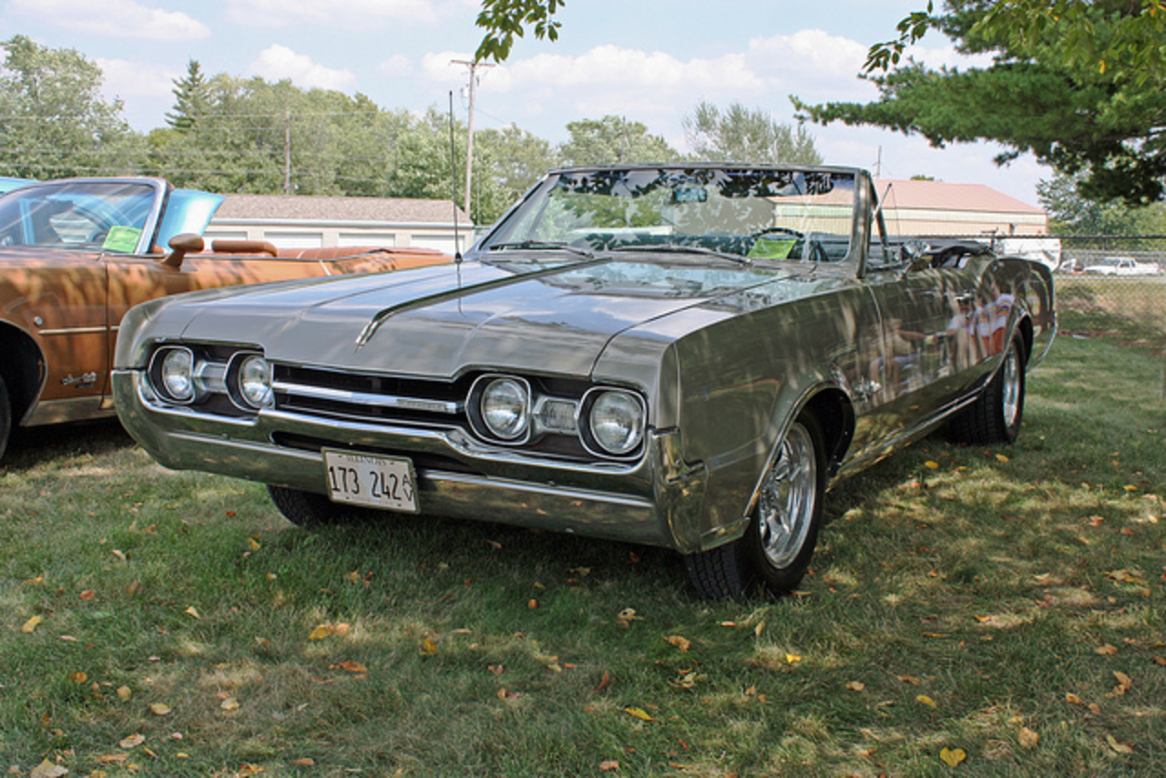 1967 Oldsmobile Cutlass Supreme Convertible (3 of 7) | Flickr ...