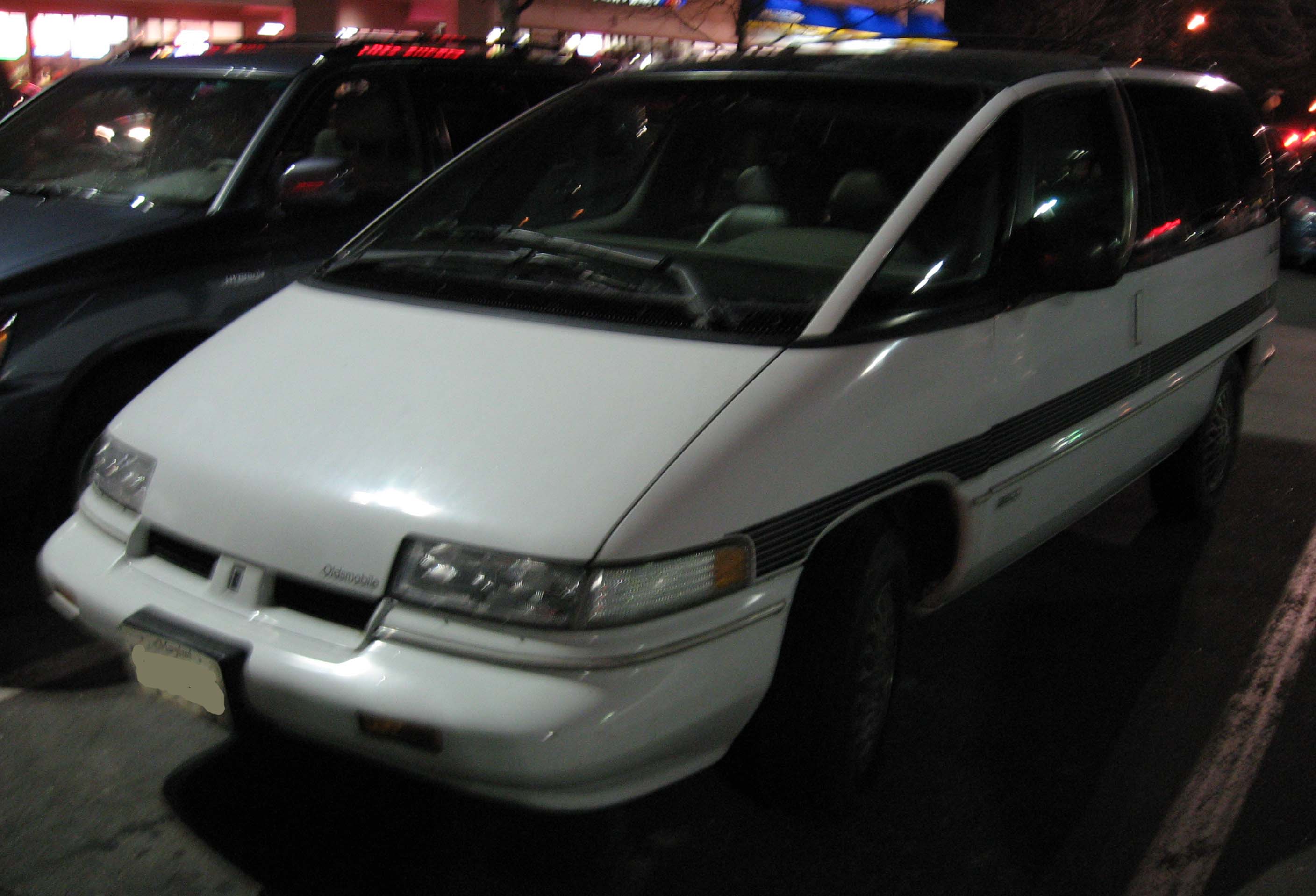 File:1st-Oldsmobile-Silhouette.jpg - Wikimedia Commons