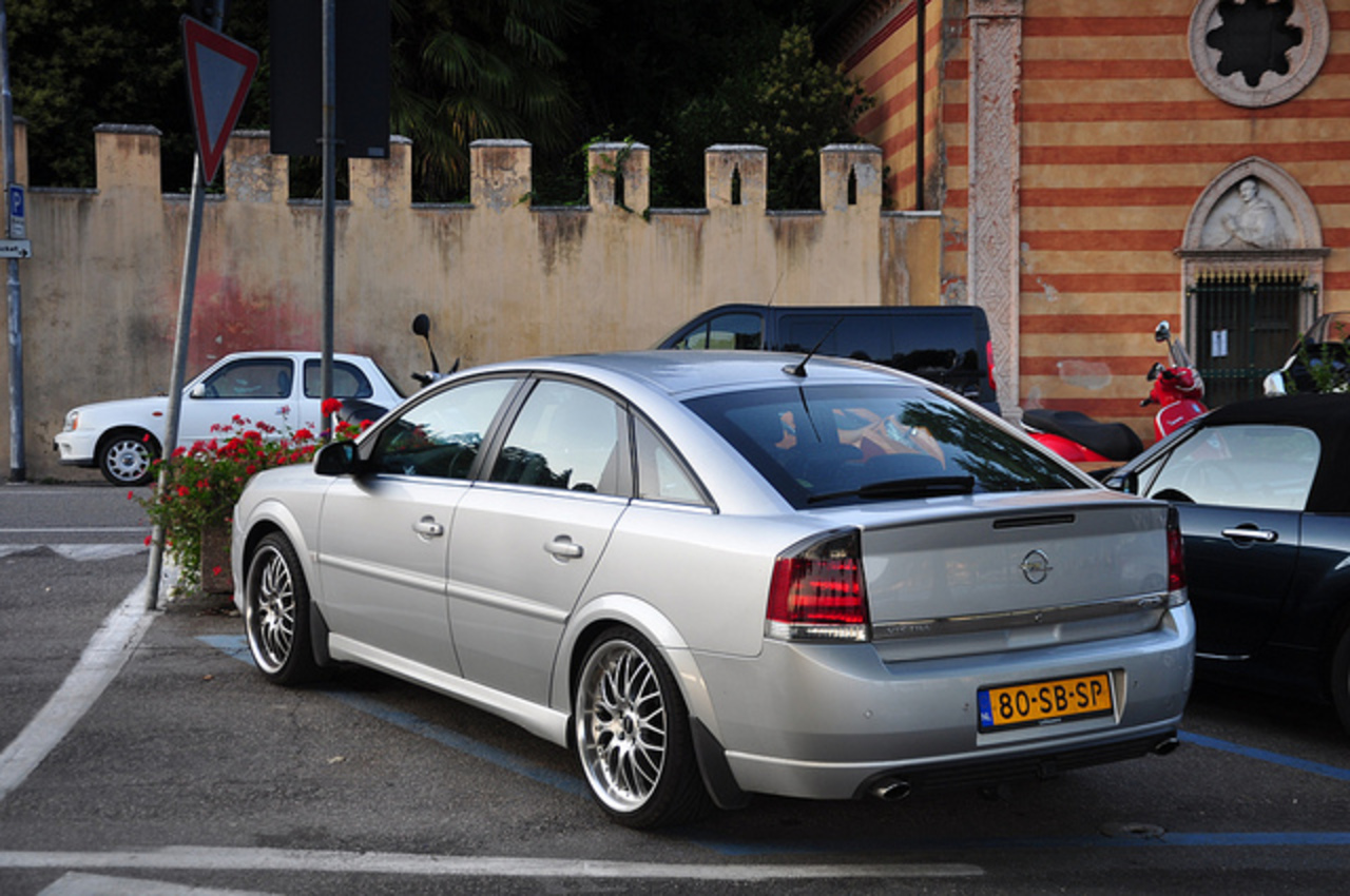 Opel Vectra GTS | Flickr - Photo Sharing!