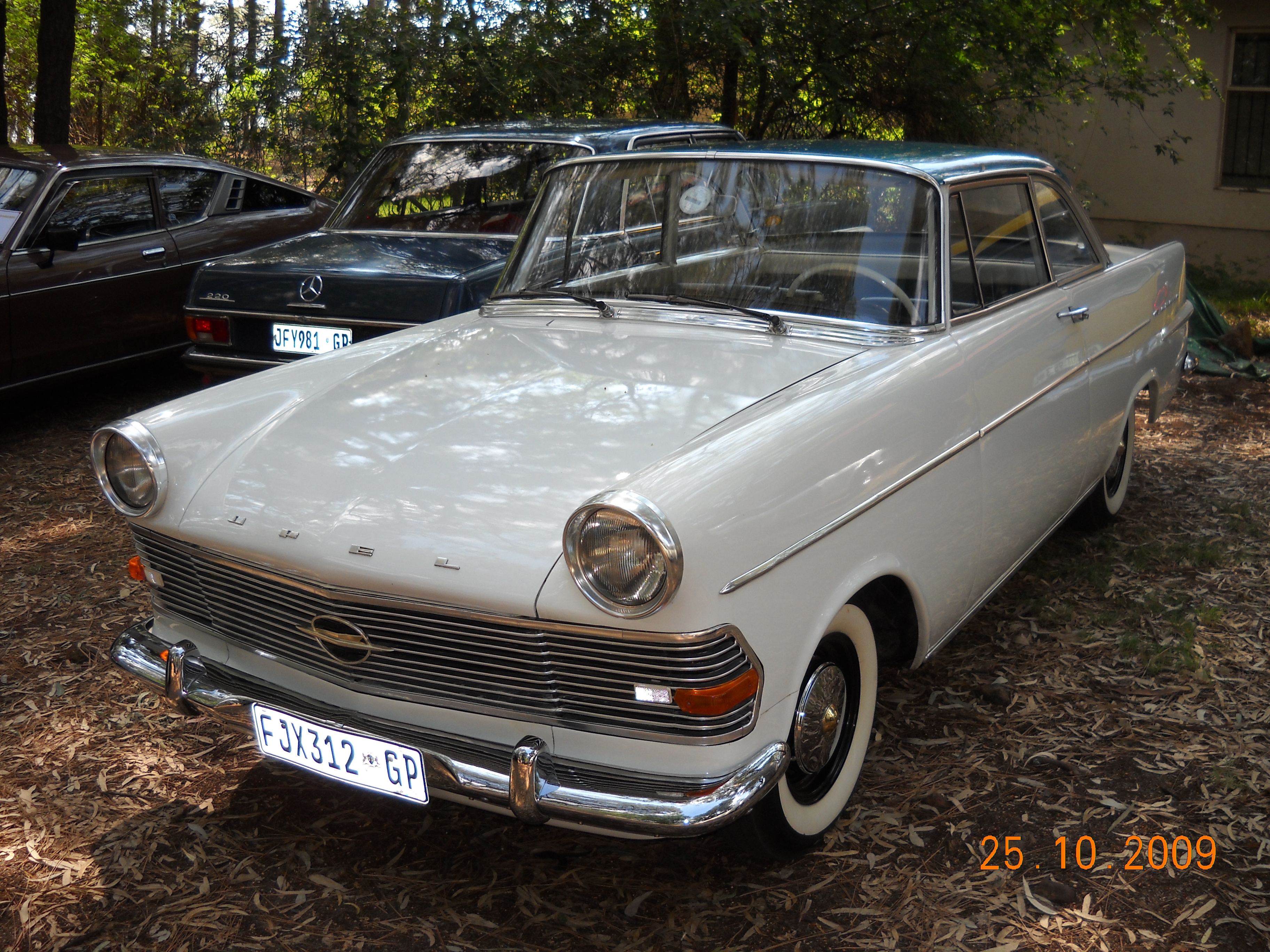Opel Record Coupe | Flickr - Photo Sharing!