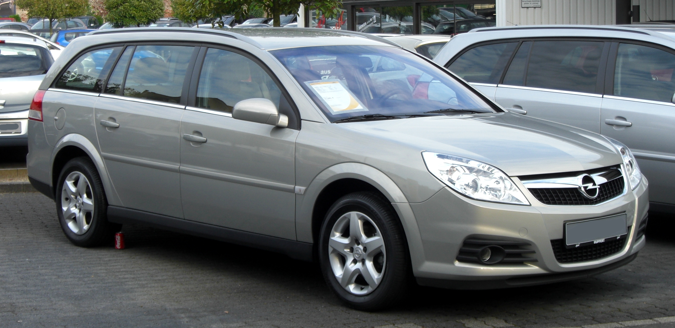 File:Opel Vectra Caravan Facelift front.JPG - Wikimedia Commons