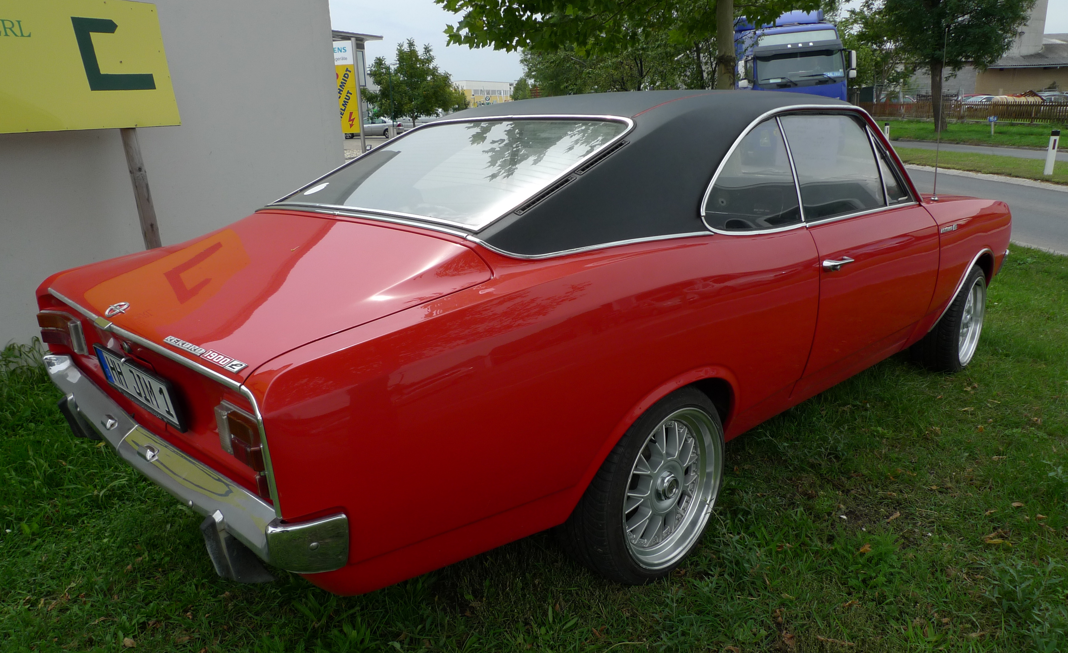Opel Rekord 1900 L | Flickr - Photo Sharing!