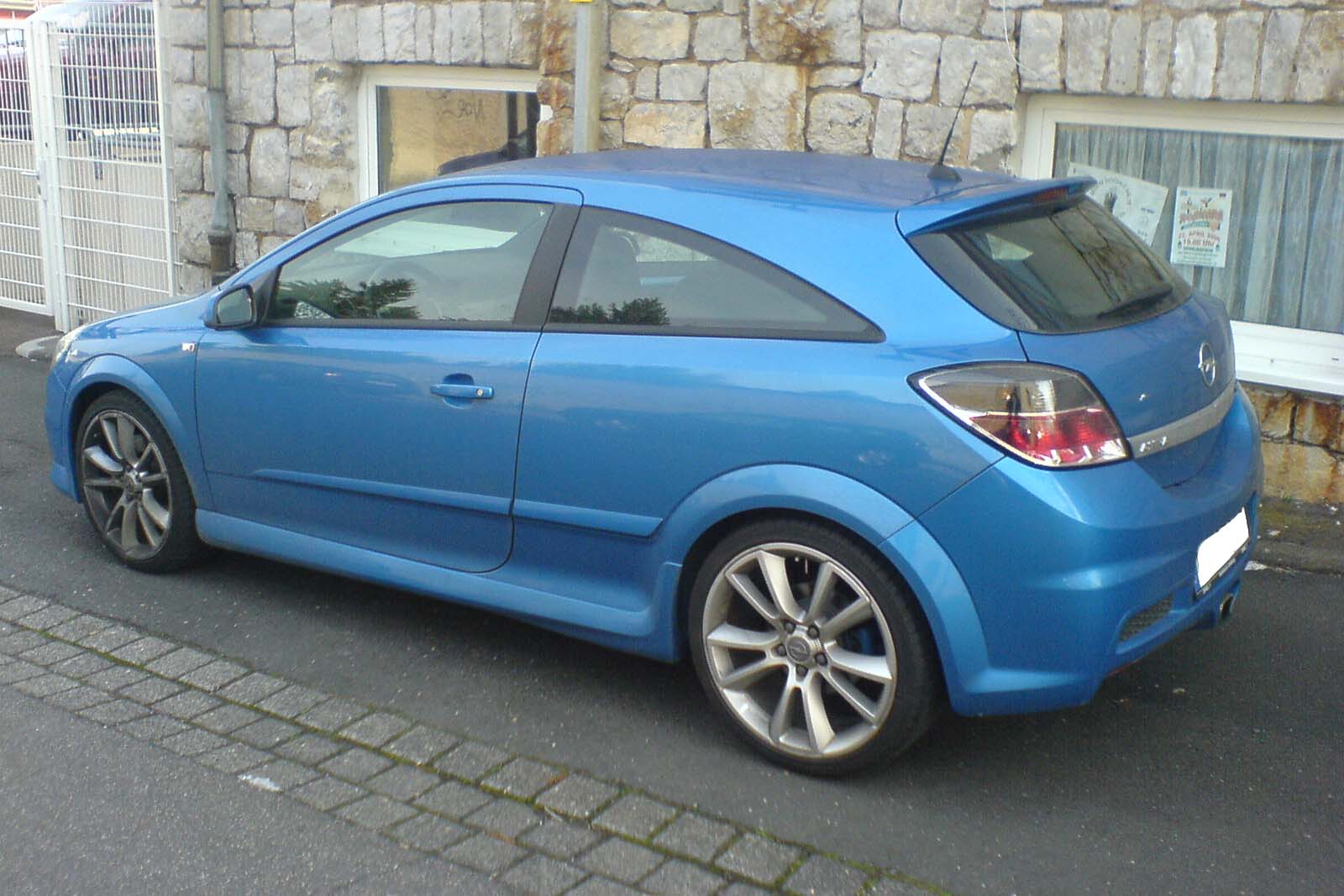 File:Opel Astra OPC blau hl.jpg - Wikimedia Commons