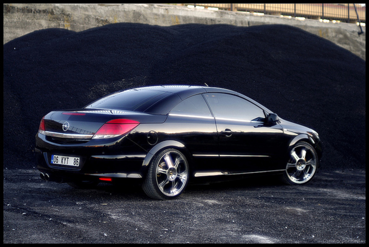 Opel Astra Twintop | Flickr - Photo Sharing!