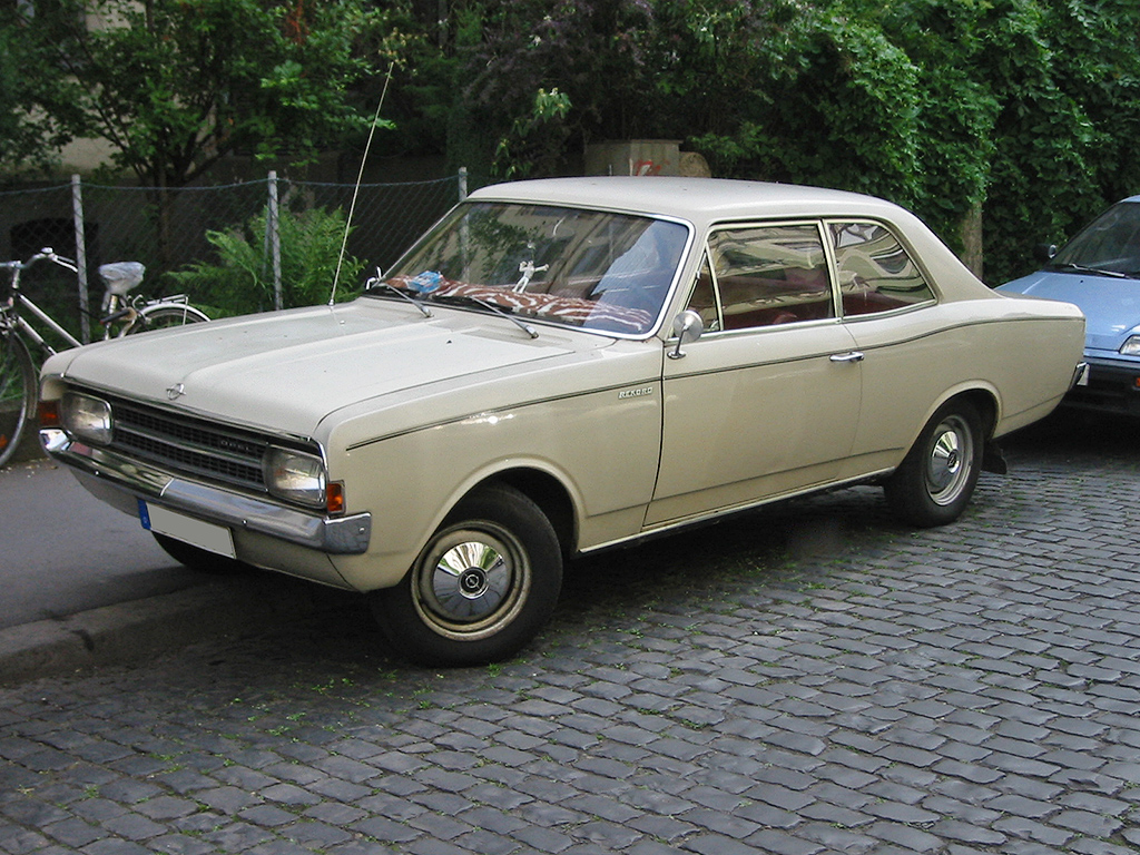File:Opel rekord c v sst.jpg - Wikimedia Commons