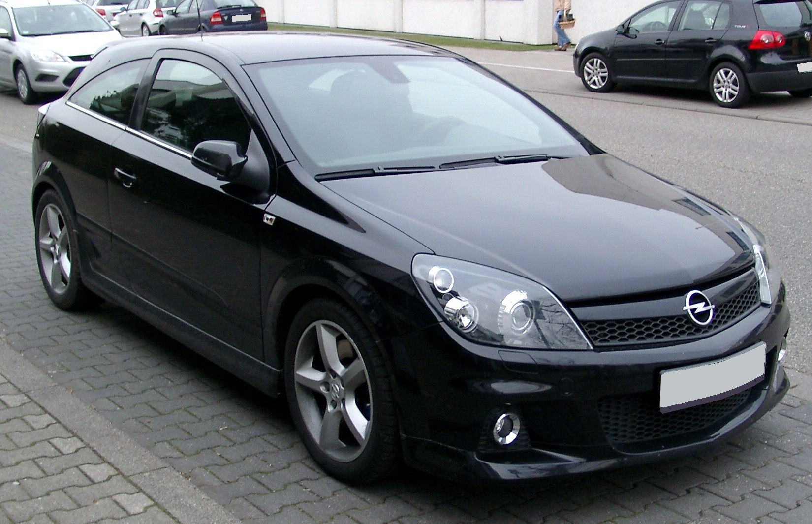 File:Opel Astra OPC front 20080306.jpg - Wikimedia Commons