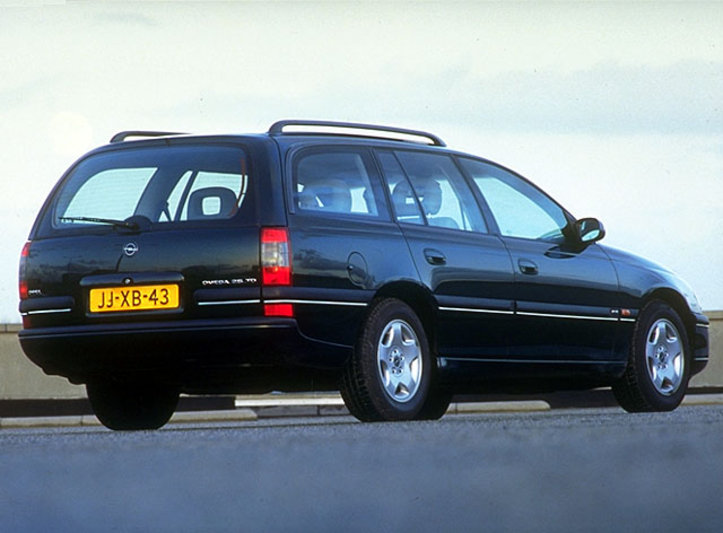 Омега универсал. Opel Omega универсал. Opel Omega Wagon. Опель Омега универсал 1994. Opel Omega, 1994 универсал.