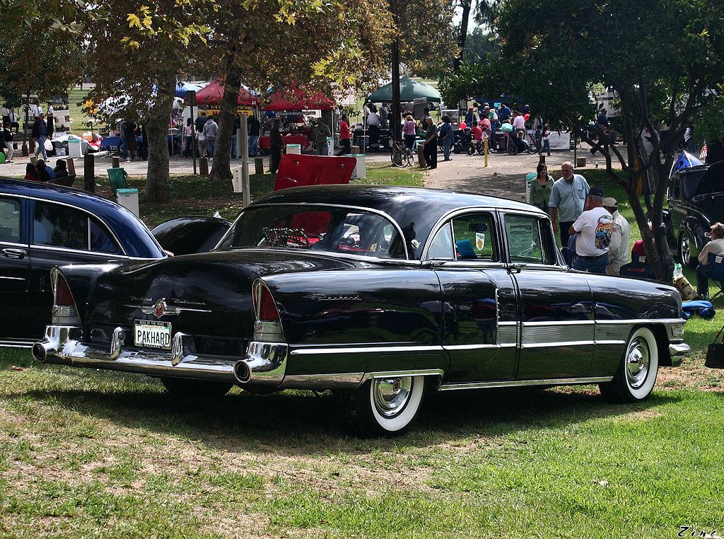 File:1955-Packard-Patrician-4dr-Sedan-rear.jpg - Wikimedia Commons