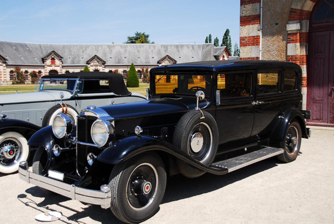Packard De Luxe Eight Limousine: Photo #