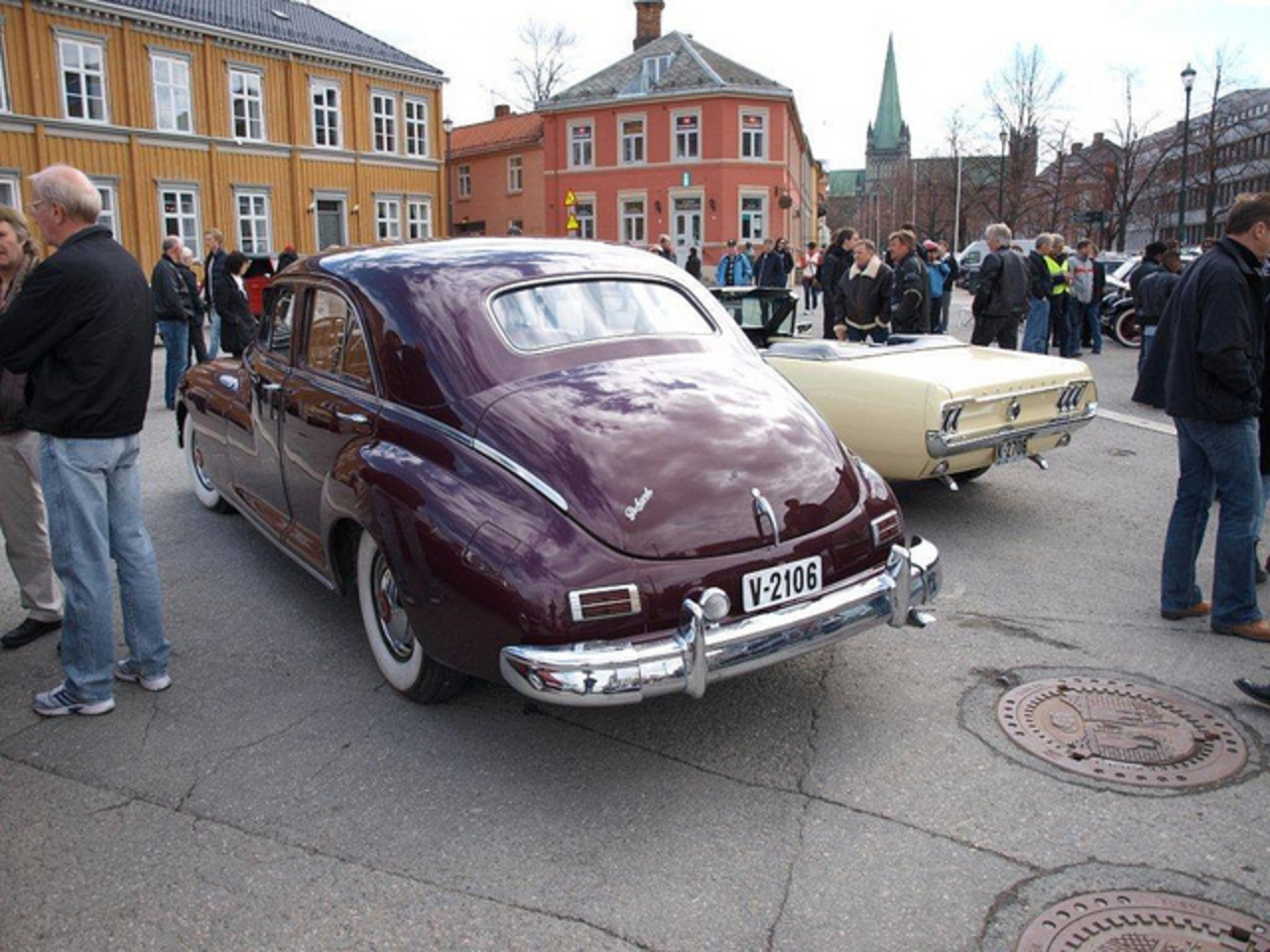 Packard De Luxe Clipper Sedan 1946 | Flickr - Photo Sharing!