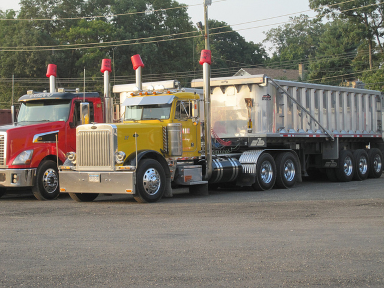 Peterbilt 379 and Volvo Dump Trailers | Flickr - Photo Sharing!