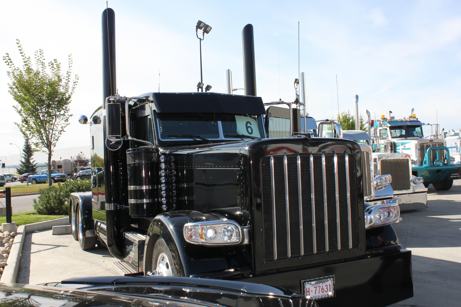 BLACKED OUT PETERBILT | Flickr - Photo Sharing!