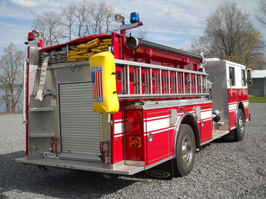 2000 Pierce Saber Custom Pumper - Brindlee Mountain Fire Apparatus