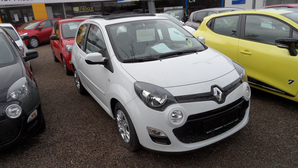 File:Renault Twingo (II, Facelift) – Frontansicht, 21. Juli 2012