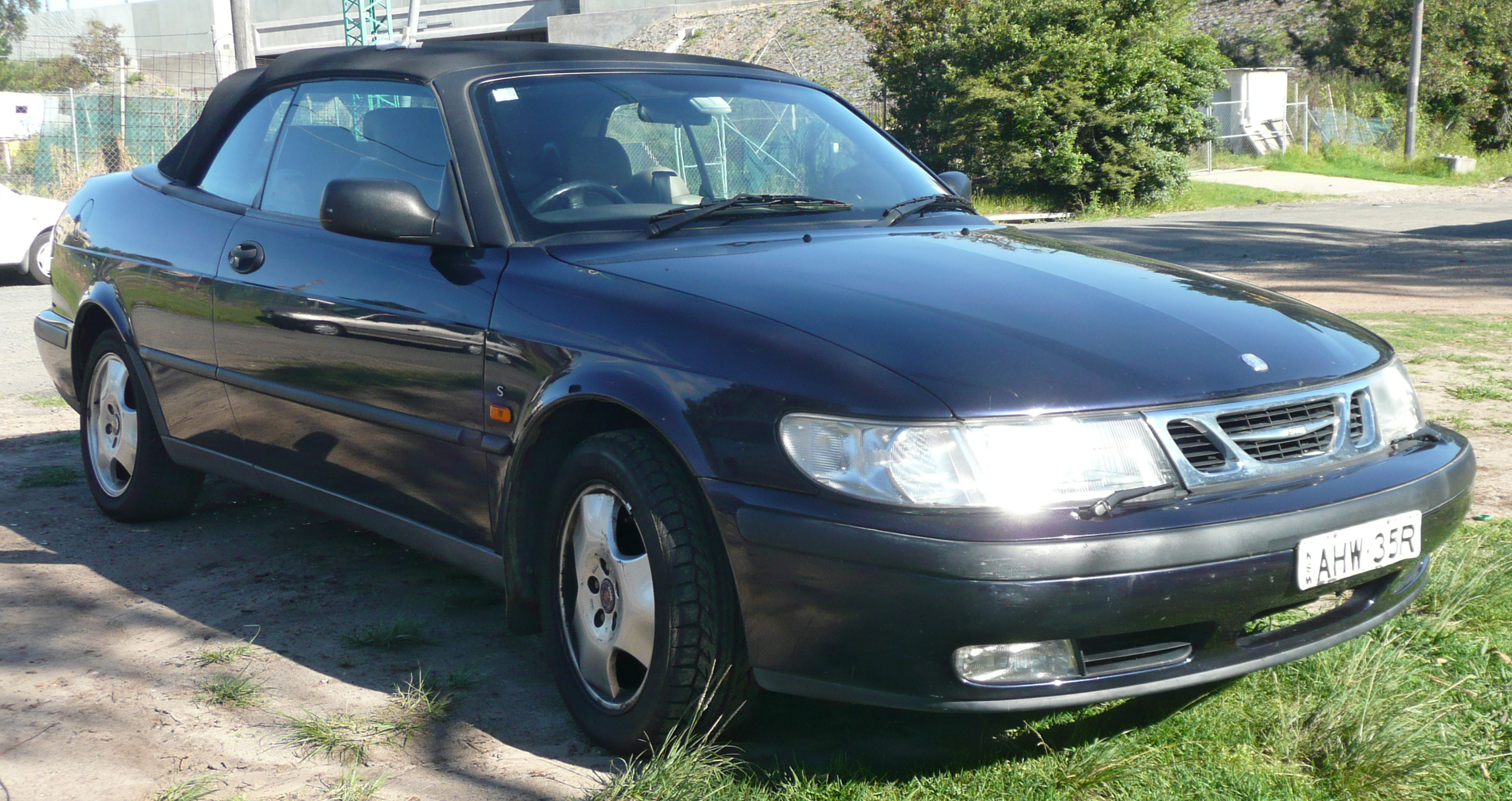 File:1998-2000 Saab 9-3 S convertible 01.jpg - Wikimedia Commons