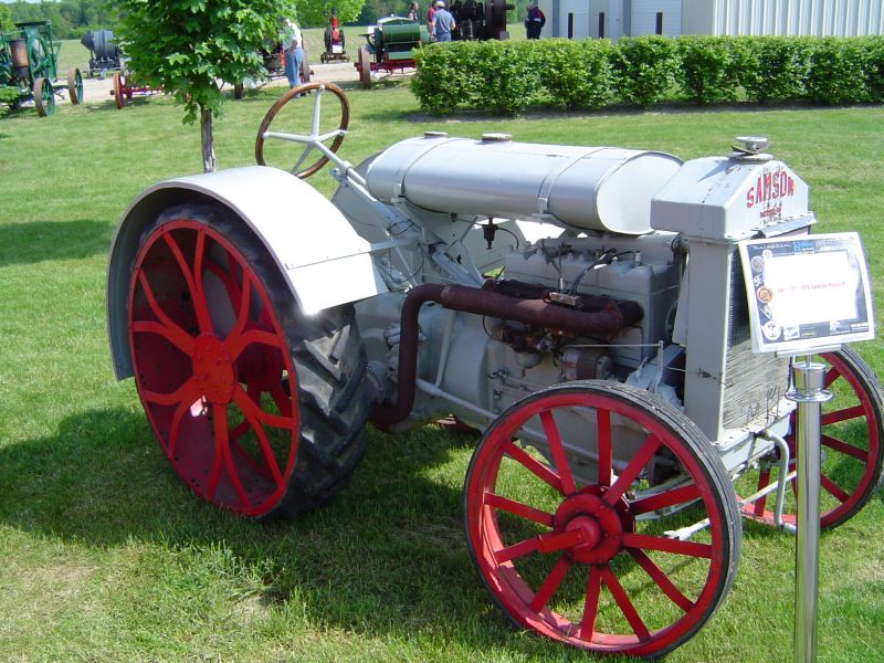 Chet Krause Collection Auction - Tractors