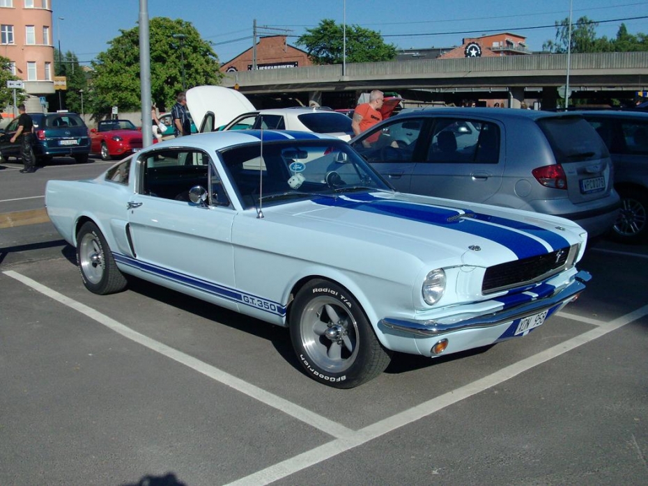 Shelby GT250 fastback Pictures & Wallpapers