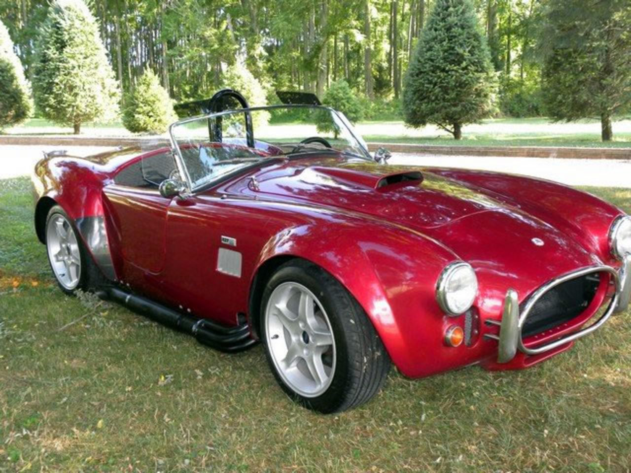 1965 Shelby Cobra 427SC replica, from Factory Five Racing ...