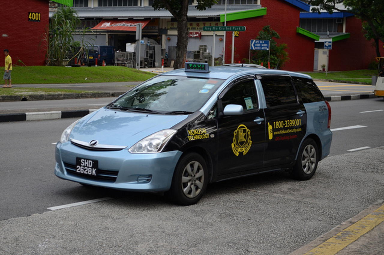 Prime Taxi Toyota Wish 7 Seater Taxi | Flickr - Photo Sharing!