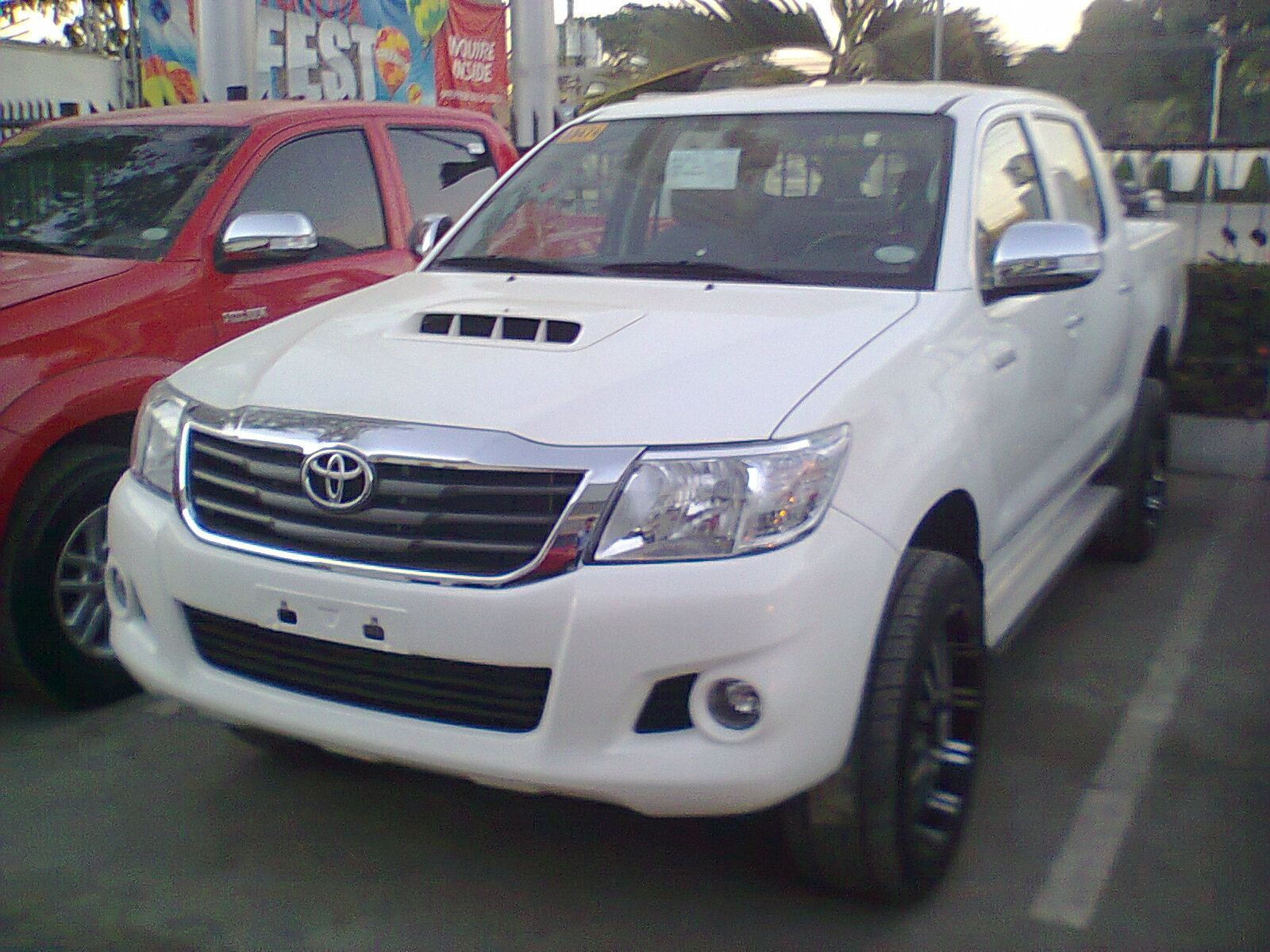Toyota Hilux 4x2 G VNT with 20' Mags | Flickr - Photo Sharing!