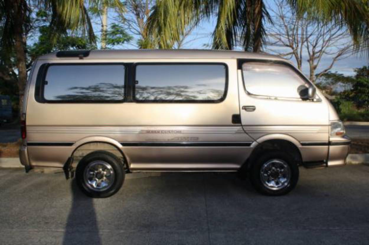 Super custom. Toyota Hiace super Custom. Toyota Hiace h100 super Custom Limited. Toyota Hiace super Custom Limited 4wd. Toyota Hiace h100 4wd.