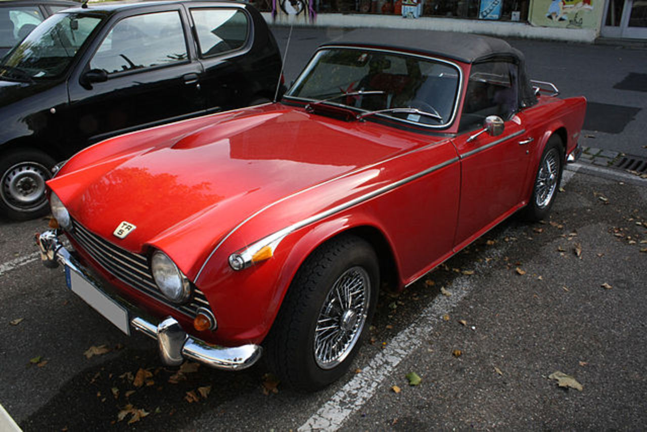 Triumph TR5PI: Photo gallery, complete information about model ...