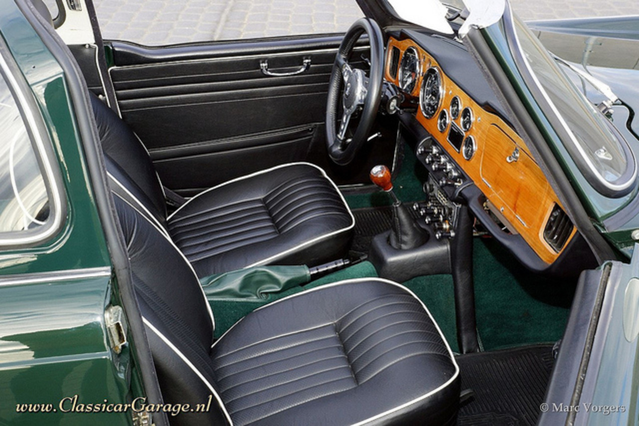 1966 Triumph TR 4a IRS interior | Flickr - Photo Sharing!